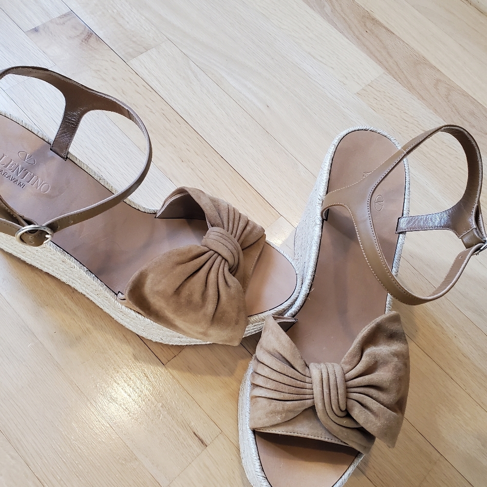 Valentino wedges 9.5 new no box